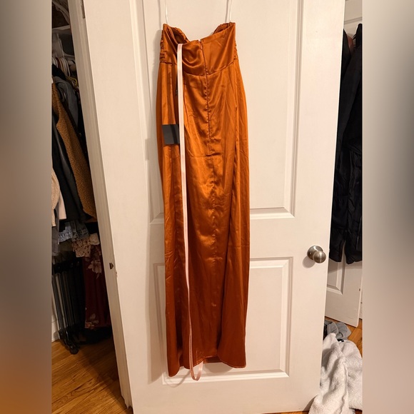 Lulu's Strapless Rust Dress - Picture 5 of 6